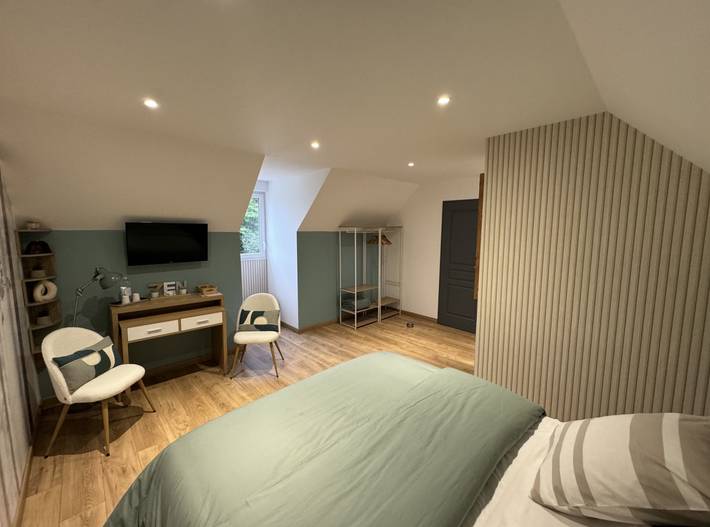 Chambre d’hôte pour 2 personnes, avec jardin et piscine dans le Jura - 4