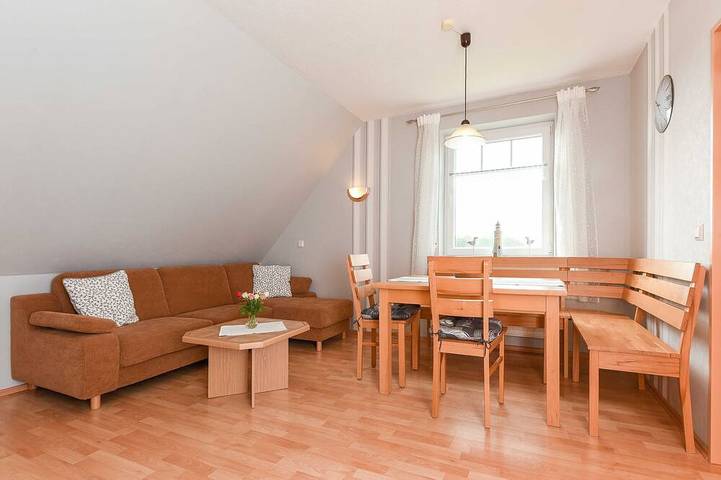 Agriturismo für 4 Personen, mit Garten in Neu Augustengroden