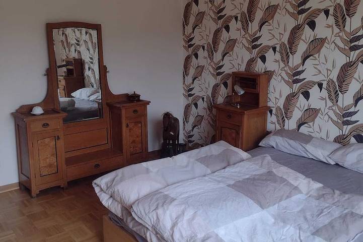 Ferienwohnung für 3 Personen, mit Terrasse und Garten in Petersberg - 2