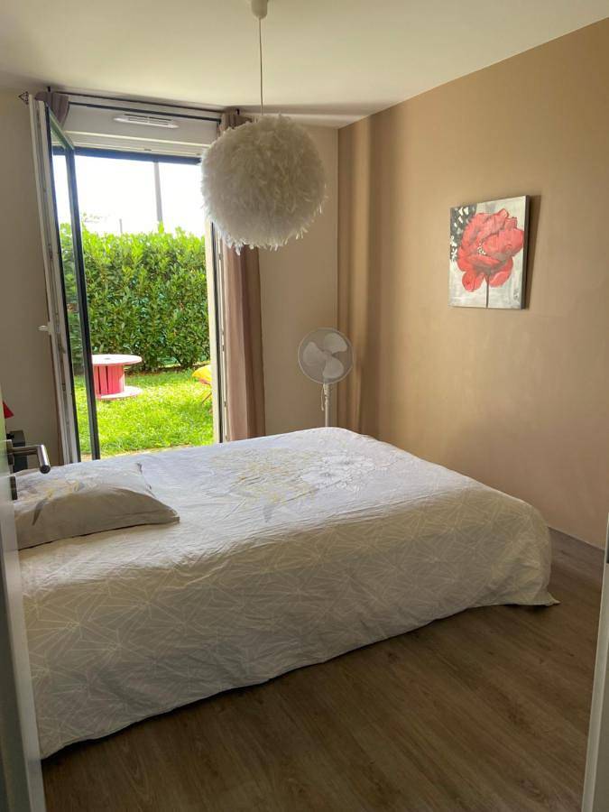 Appartement entier, Two-Bedroom Apartment in Augny, Metz-Campagne