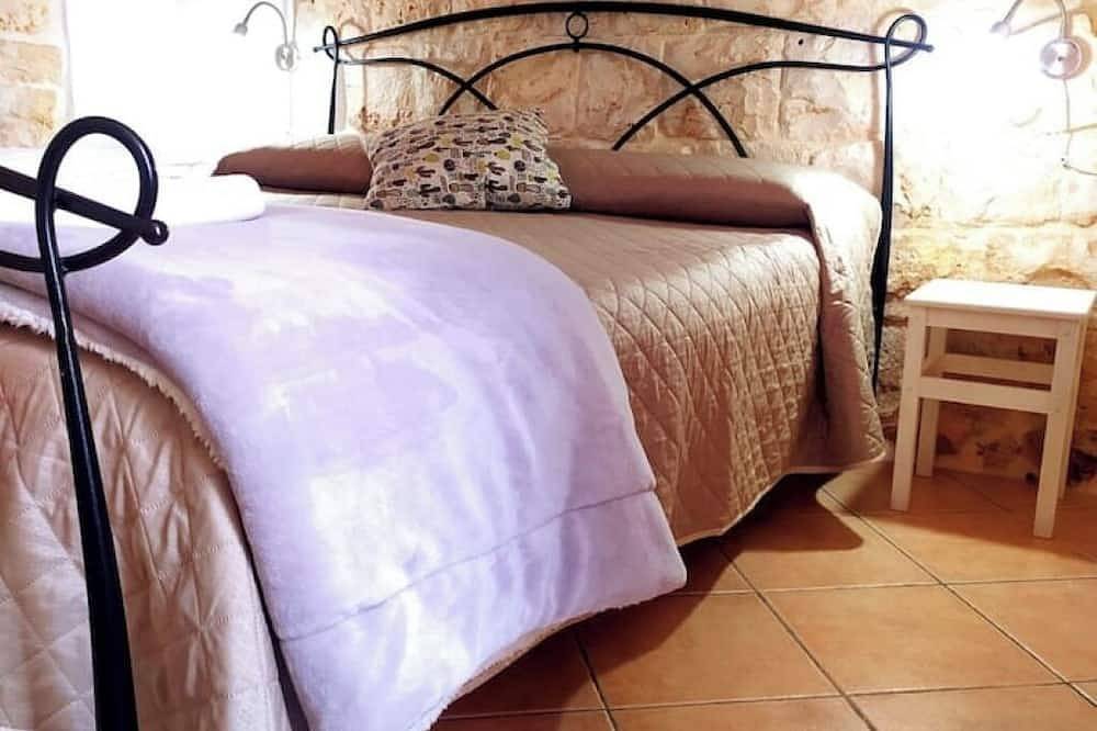 B&B-House Giannina-rustic room with private bathroom  in Castellana Grotte, Region de Bari