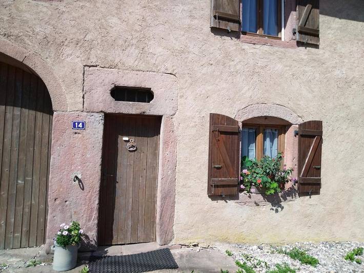 Location de vacances pour 8 personnes, avec terrasse et jardin à Champdray - 4