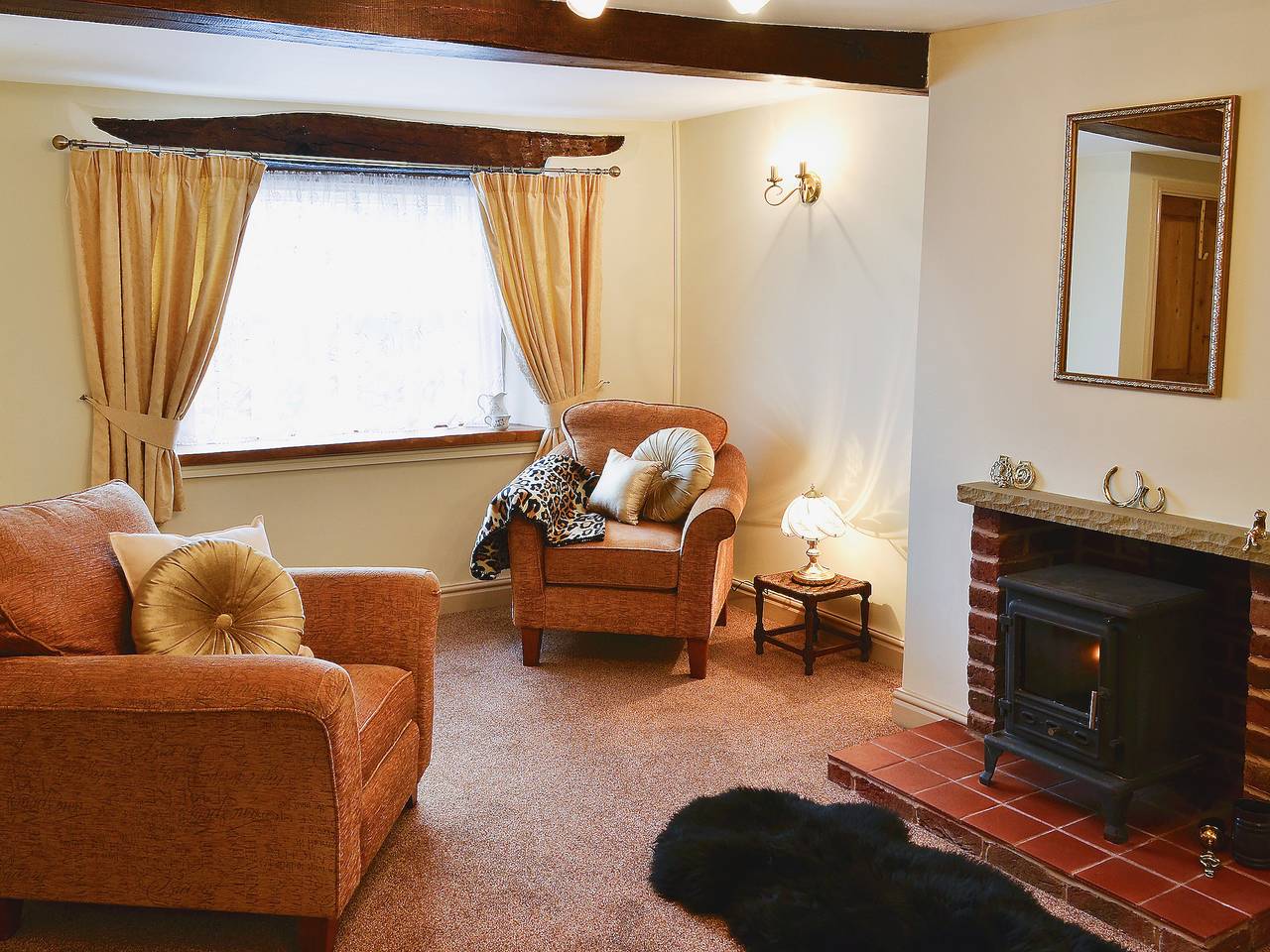 Jug And Glass Cottage in Nether Langwith, Nottinghamshire