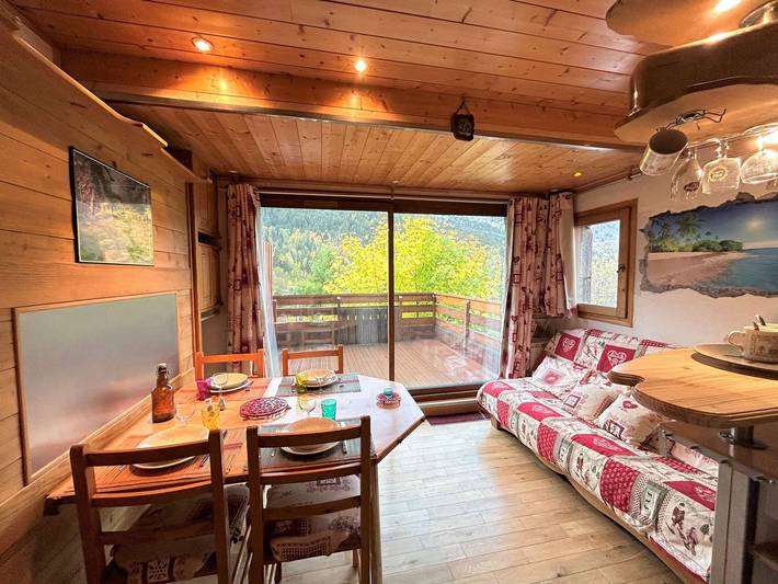 Gîte pour 4 personnes, avec terrasse et piscine dans Méribel - 2