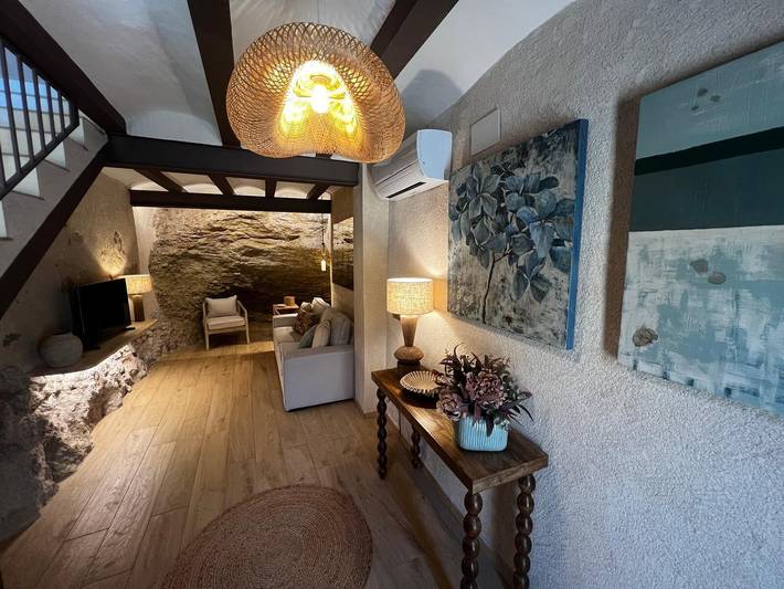 Country House 'Lo Mirador De Les Roques' with Mountain View, Wi-Fi and Air Conditioning in Benifallet, Terres de l'Ebre