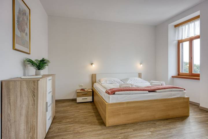 Bauernhof für 6 Personen, mit Meerblick und Balkon, kinderfreundlich in Slowenien - 4