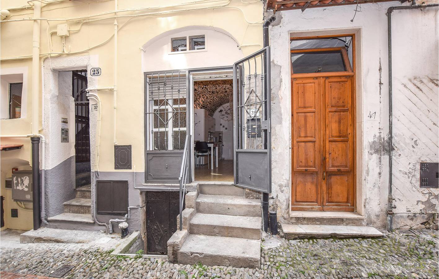 Ganze Ferienwohnung, 70m² Wohnung in der Nähe von Sanremo Küste - Free WiFi in San Remo, Sanremo Gemeinde