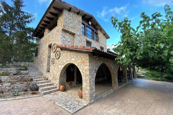 Gîte pour 15 personnes, avec Jardin