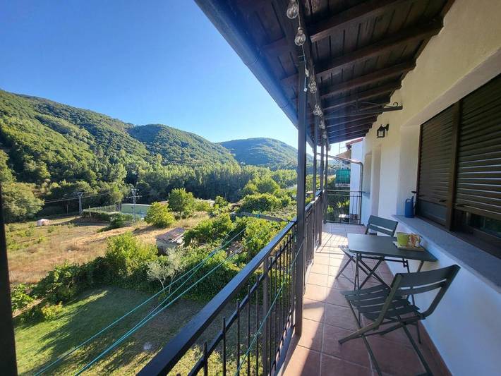 Apartamento para 7 personas, con Balcón además de Terraza y Vistas en la Sierra de Béjar