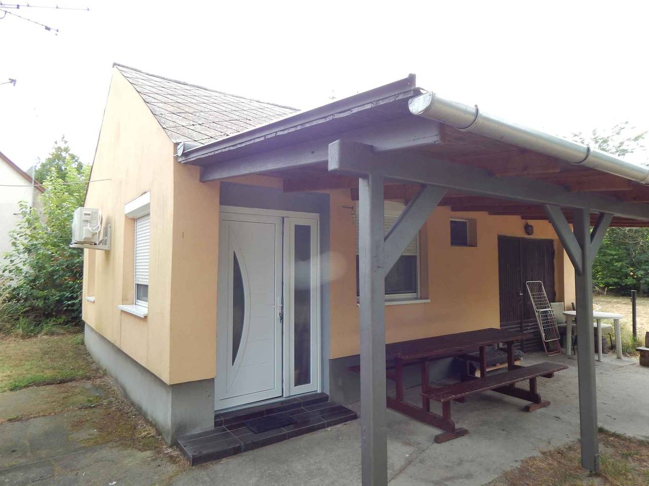 Entire studio, Studio for families with a garden and children's games  in Balatonmáriafürdő, Southern Shore of Lake Balaton