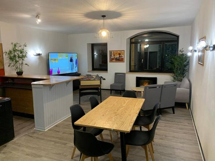 Hôtel pour 2 personnes, avec sauna ainsi que terrasse et jacuzzi à Cran-Gevrier - 4