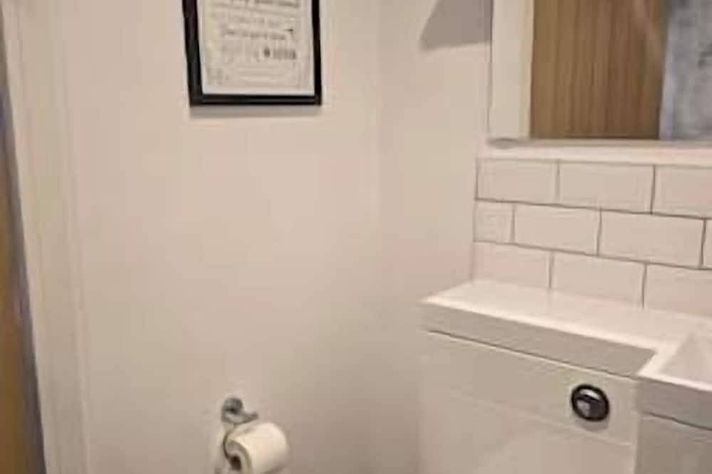 Welcome to our centrally-located 4-bedroom detached new build home in Stafford in Stafford, Staffordshire