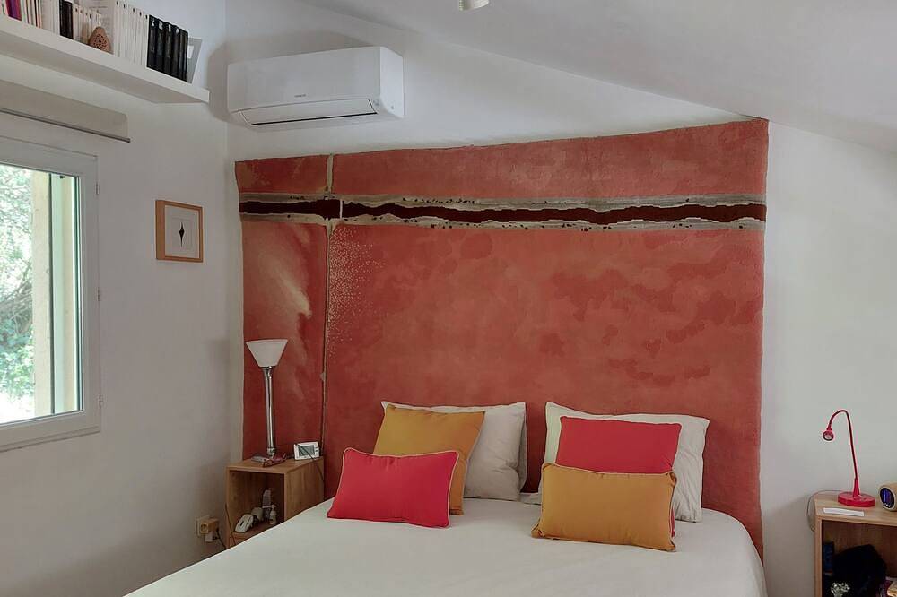 Detached house, quiet, beautiful garden, mini pool, Drôme provençale, 2 Pers in Vinsobres, Nyons region