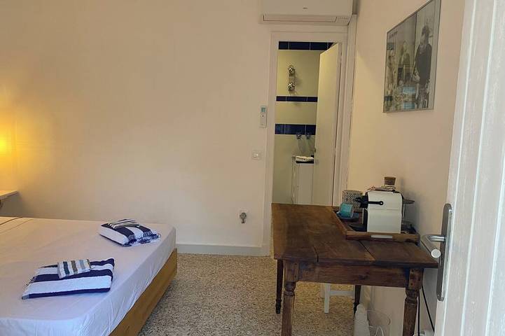 Très Jolie Maison Idéale Pour Famille à 100m de la Mer, 700m des Plages in Torredembarra, Costa Dorada