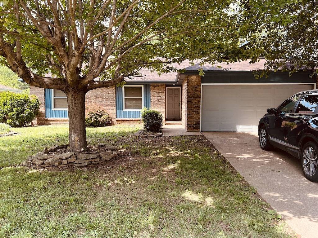 Beautiful Home in Perfect Location! So Cozy!! in Springfield (MO), Greene County (MO)