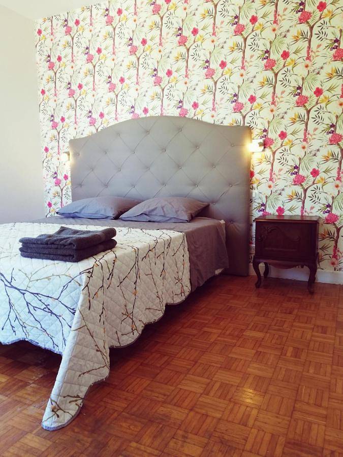 Six-Bedroom House in Le Houga, Gers