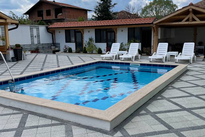 Villa für 14 Personen, mit Terrasse und Garten sowie Pool in Bulgarien - 4
