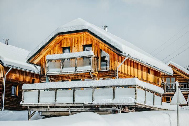 Vakantiehuis voor 9 personen, with whirlpool and balkon as well as tuin in St. Georgen ob Murau