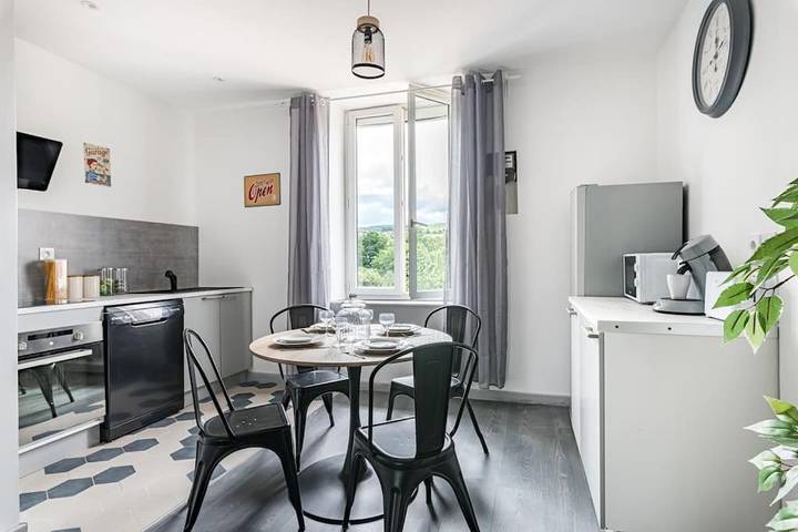 Gîte pour 4 personnes à L'Horme - 2