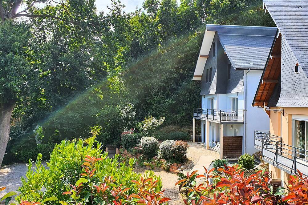 Domaine Rosalina • jusqu'à 38 personnes • 15 chambres • 3500m2 de jardin clos in Équemauville, Région de Lisieux