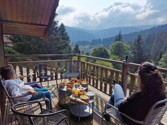 Chalet pour 8 personnes, avec jardin et vue