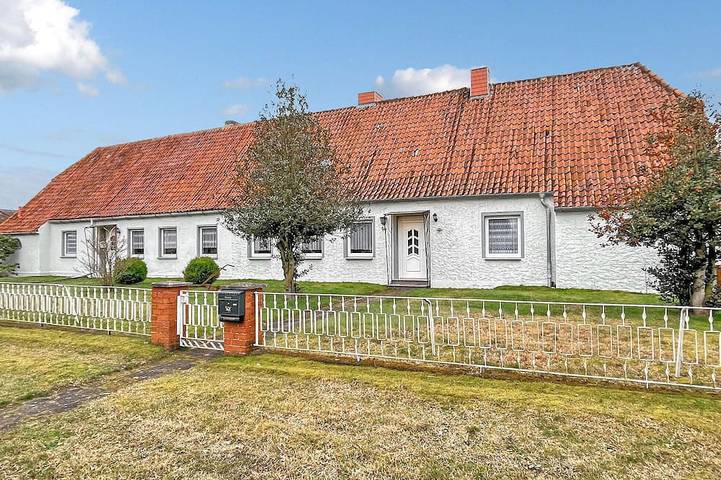 Ferienwohnung für 6 Personen, mit Terrasse und Garten in Wredenhagen