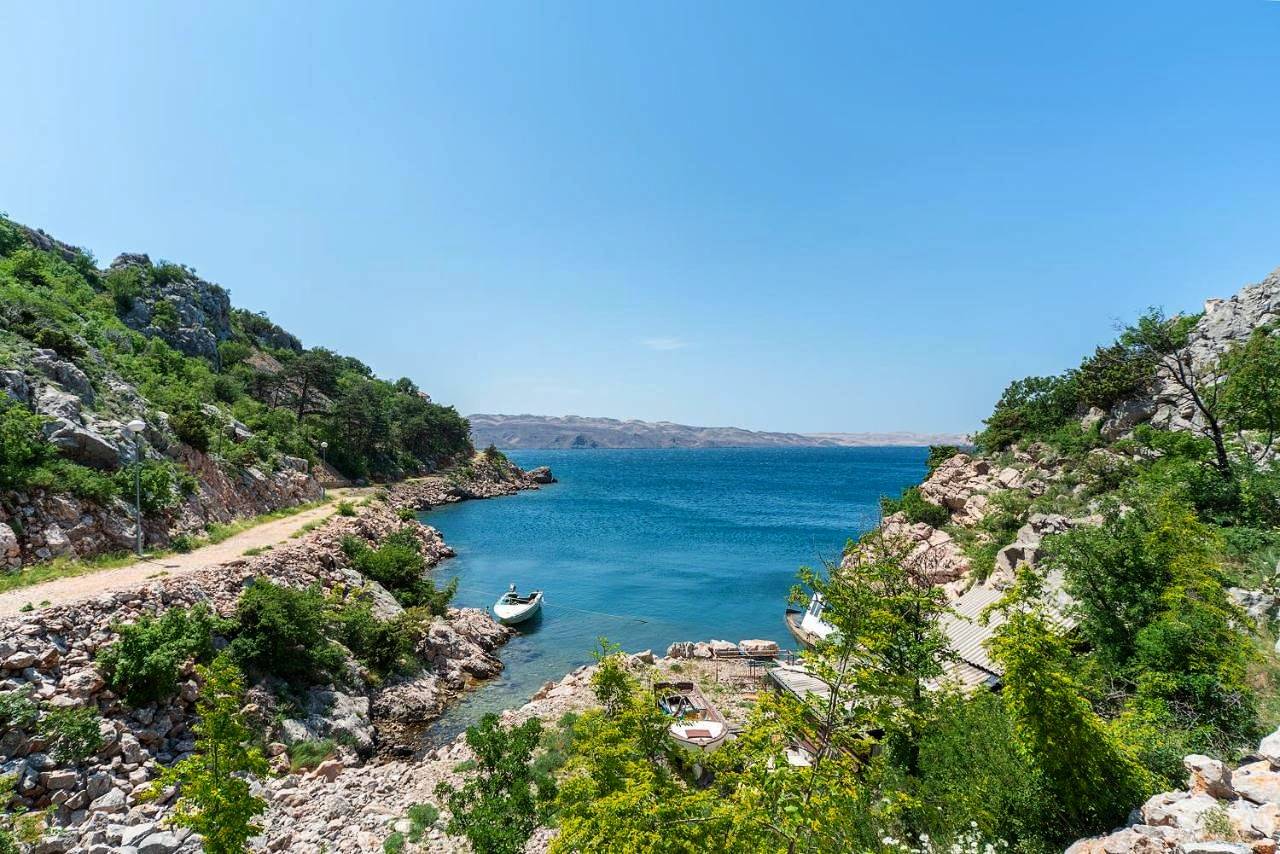Apartmenthaus Hana in Karlobag, Velebit Nature Park