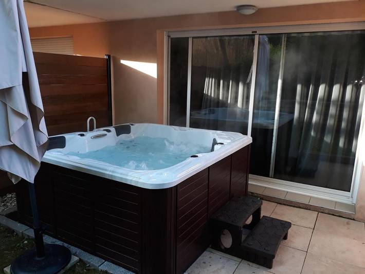 Hôtel pour 2 personnes, avec piscine et jardin ainsi que sauna et vue, animaux acceptés à Chille - 2