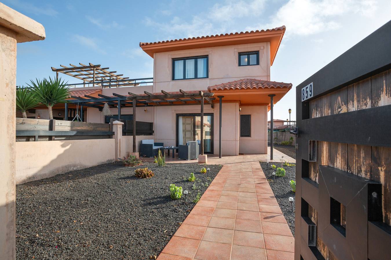 Ferienhaus 'Vanilla Ocean' mit Meerblick, Gemeinschaftspool und Wlan in La Oliva, Fuerteventura