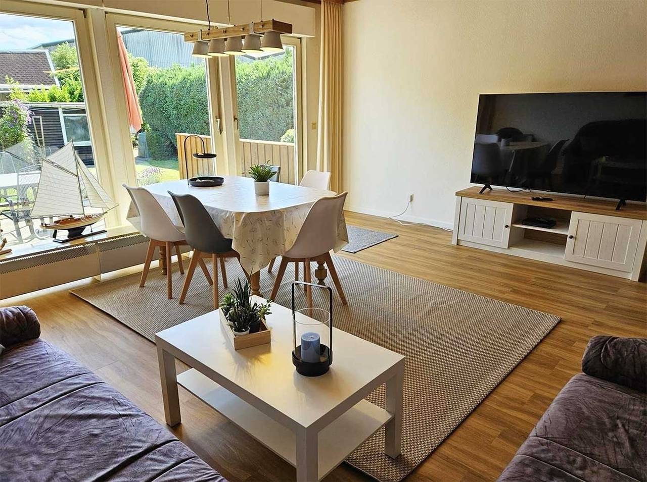 Meeresruh mit Hund in Westfehmarn, Gammendorf