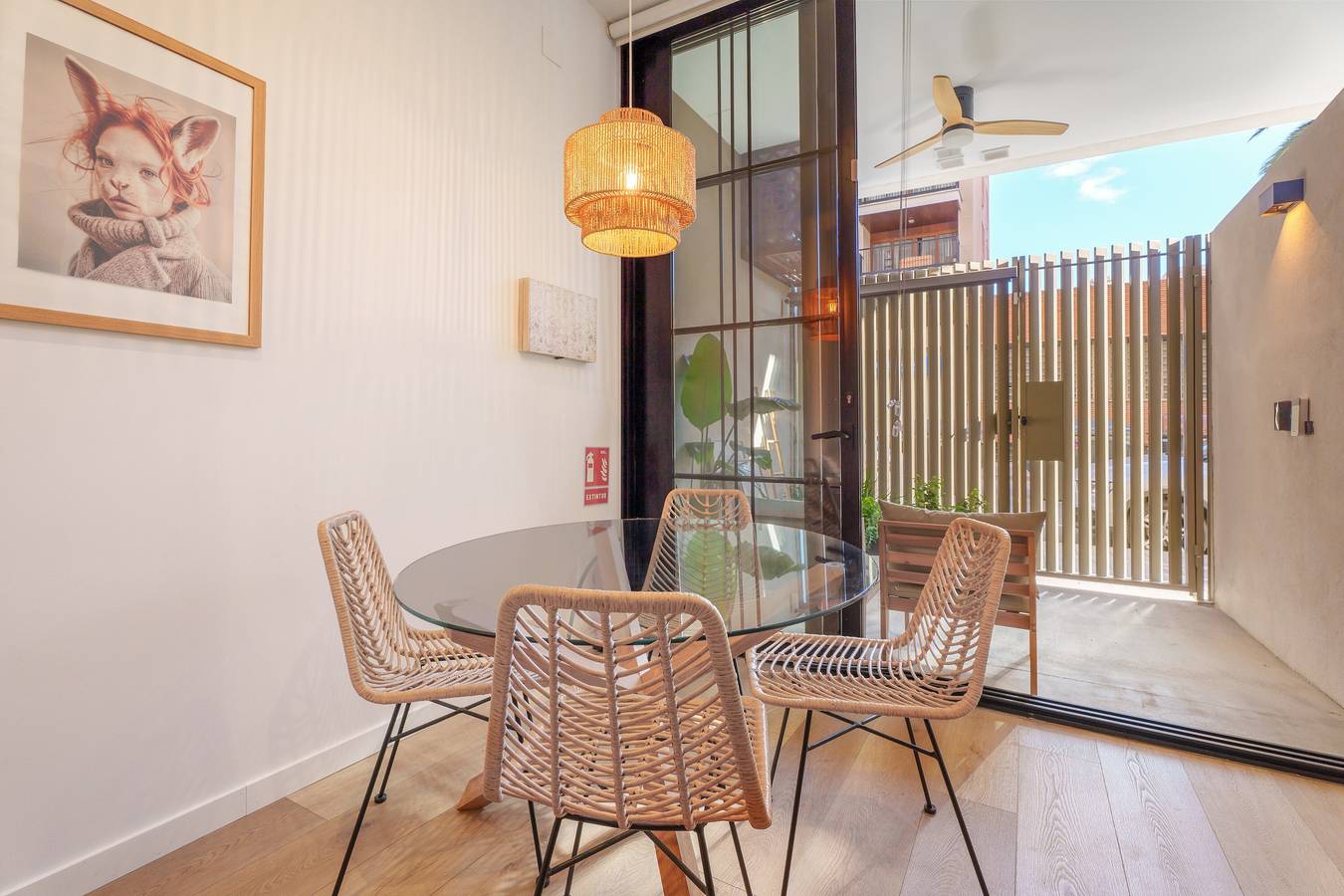 Ganze Wohnung, Apartment 'Mestalla Flats Rut' mit privater Terrasse, Wlan und Klimaanlage in Valencia, Costa de Valencia