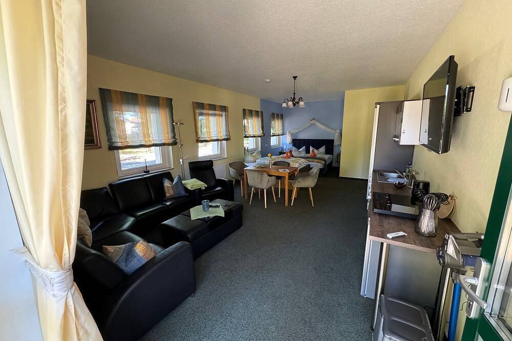 Apartment 1 - Bed & Breakfast am Waldgürtel in Forst (Lausitz), Lausitz