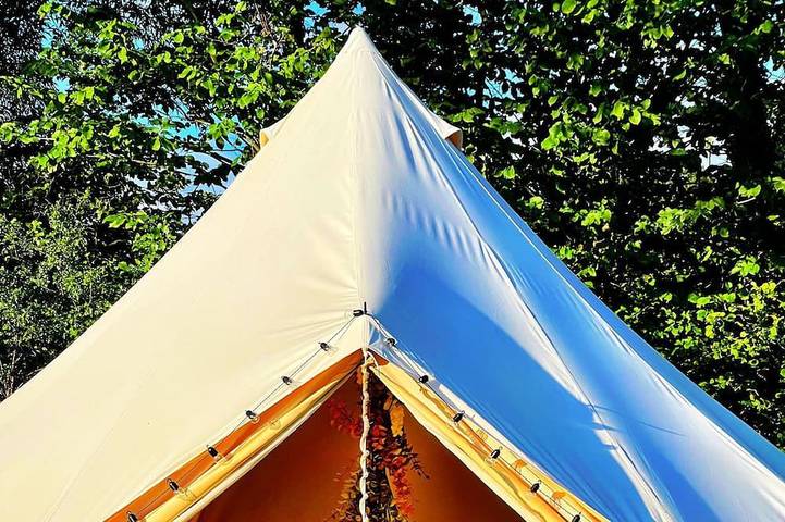Glamping for 6 people in Brecon Beacons