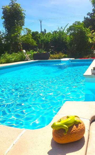 Cottage pour 2 personnes, avec piscine et jardin ainsi que terrasse et vue à Goyave (Guadeloupe)