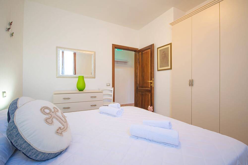 Appartamento intero, Girasole - Due Camere da Letto Appartamento, Ospiti Massimo 4 in La Caletta, Siniscola