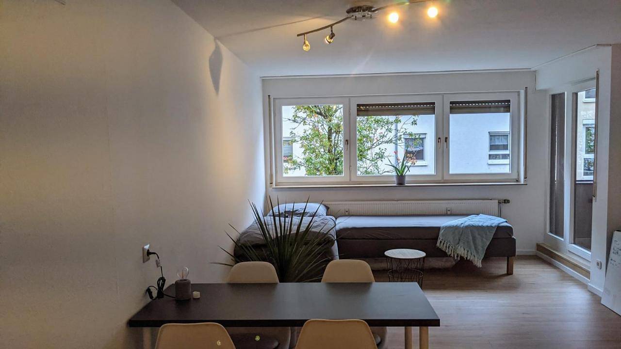 Ganze Wohnung, Helle offene Innenstadtwohnung mit Balkon in Kirchheim unter Teck, Landkreis Esslingen