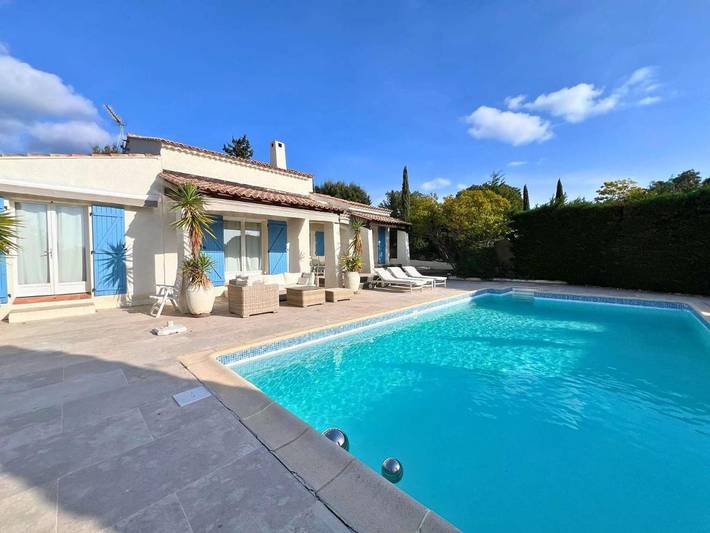 Location de vacances pour 6 personnes, avec piscine dans Golf de Valcros