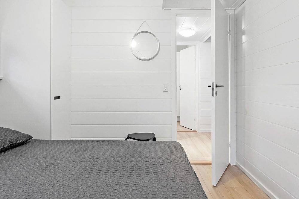 Awesome home in Stege with kitchen in Vordingborg region