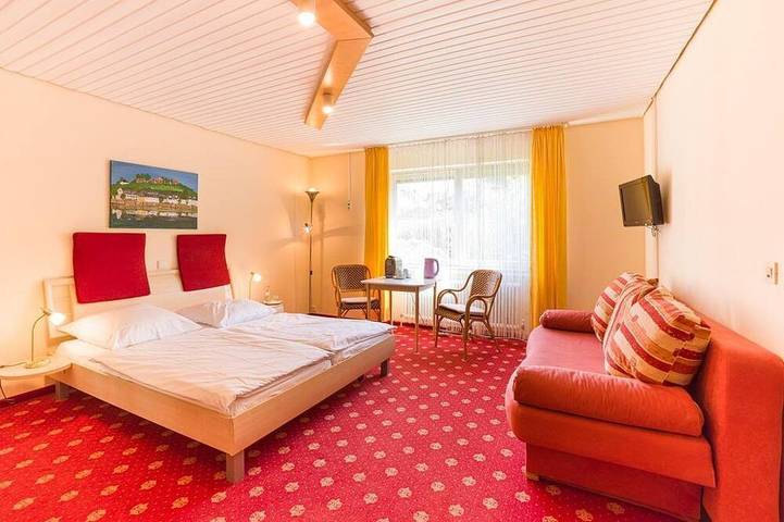 Ferienhaus für 2 Personen, mit Sauna und Terrasse in Konz