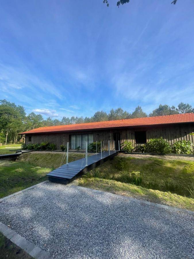 Chalet para 6 personas, con vistas además de jardín y piscina - 1