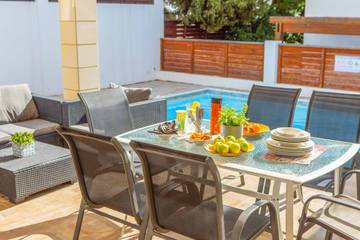 Villa for 6 People in Peyia, South Cyprus, Photo 3