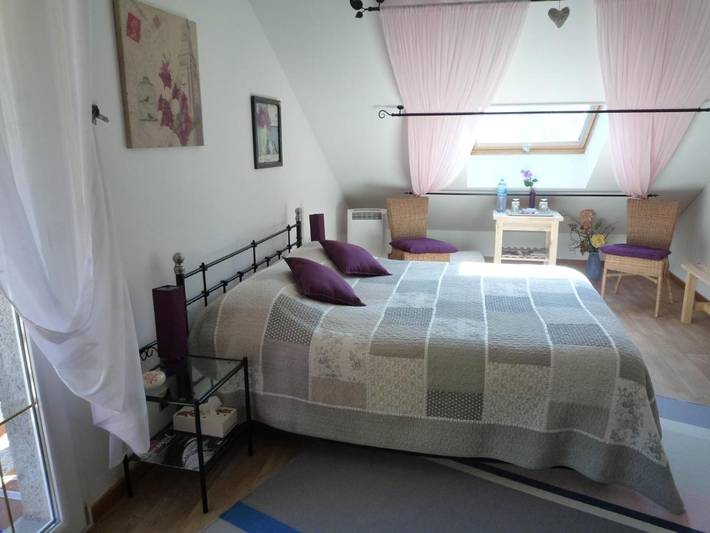 Maison d’hôte pour 2 personnes, avec jardin ainsi que piscine et vue