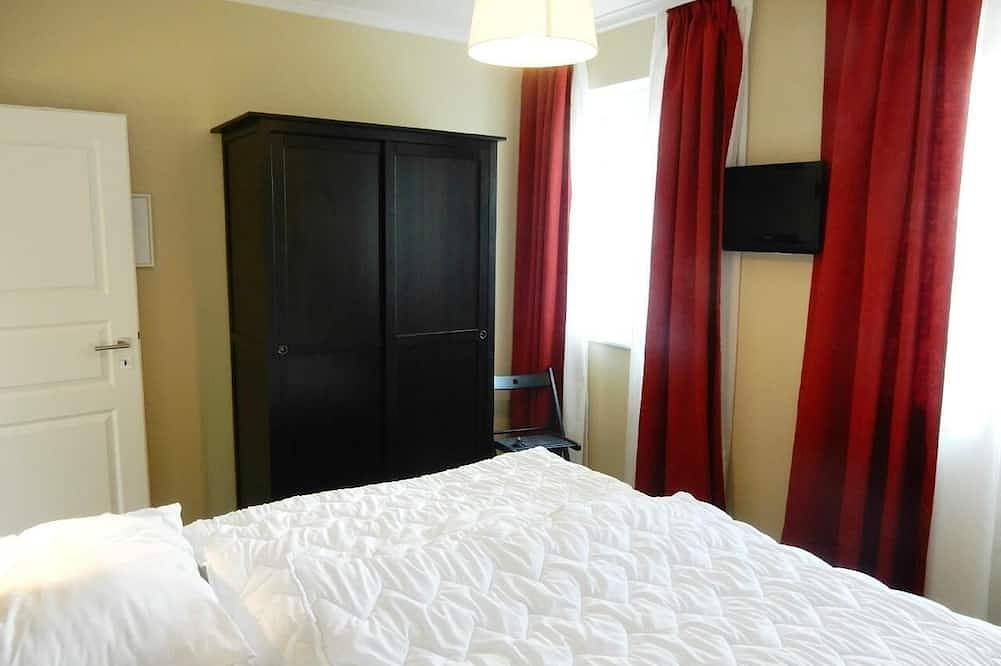 Ferienhaus Luise Am See in Flessenow, Dobin am See