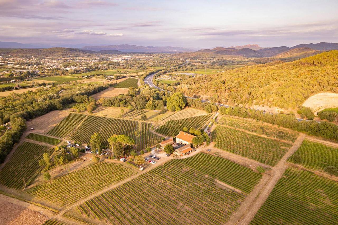 Appartement entier, Gîte Lavande au milieu des vignes - Chateau les Apiès in Les Arcs (Var), Région de Draguignan
