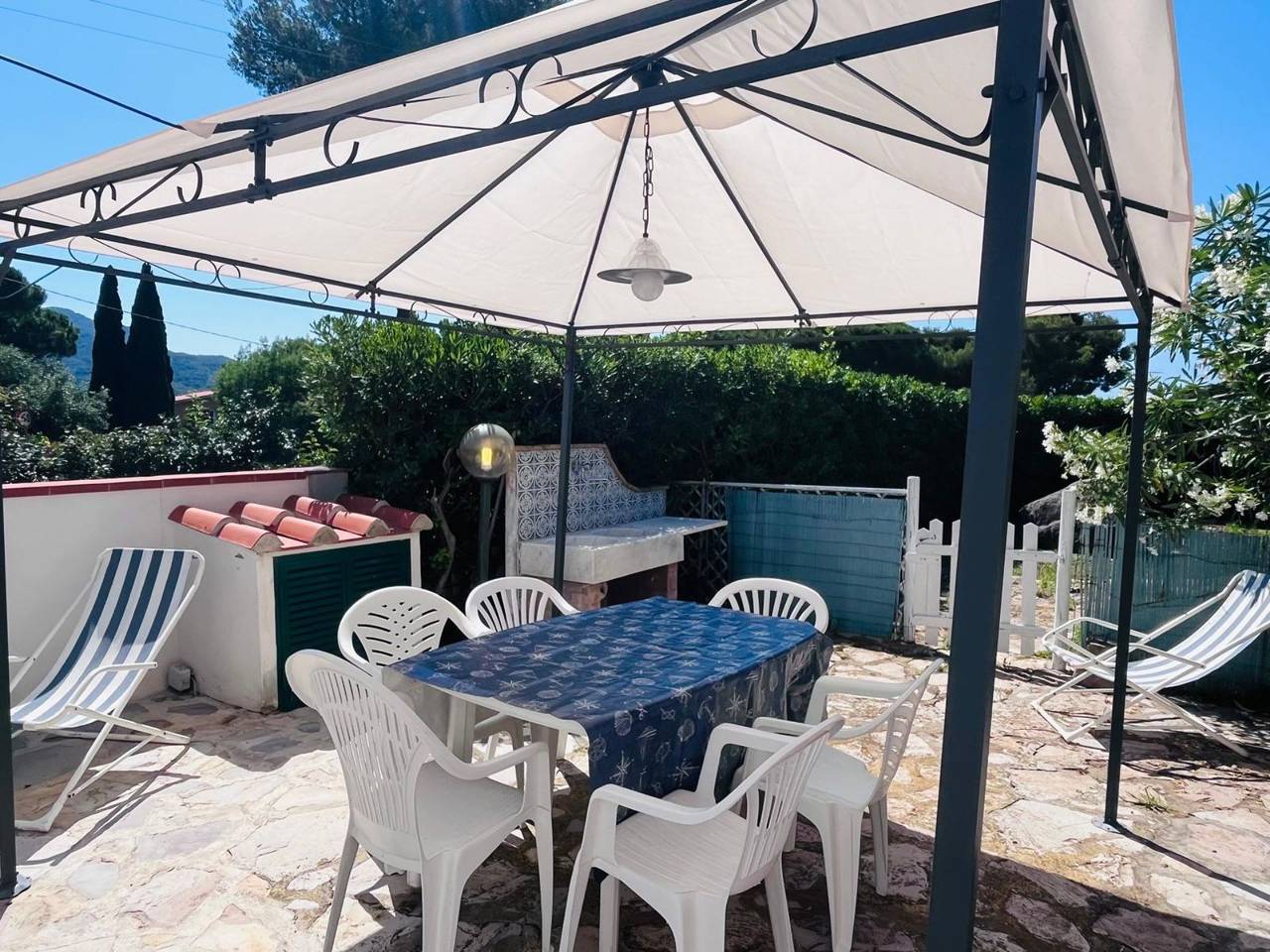 Appartement de vacances entier, Appartement de vacances pour 4 personnes avec jardin in Magazzini, Portoferraio