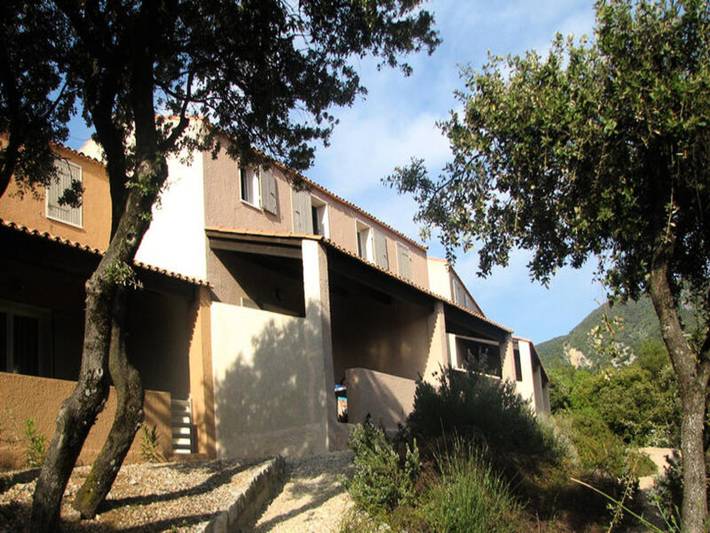 Gîte pour 6 personnes, avec jardin et piscine, adapté aux familles à Mollans-sur-Ouvèze - 4