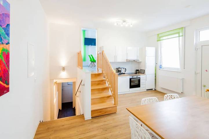 Ferienwohnung für 19 Personen, mit Terrasse in Esslingen
