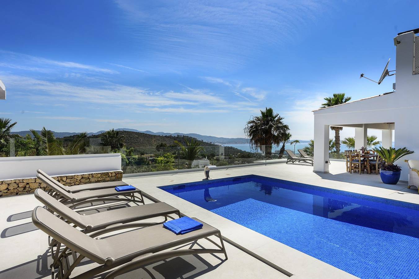 Villa voor 8 Personen in Cala Salada, Sant Antoni de Portmany