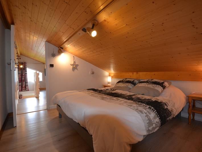 Apartamento entero, Dúplex acogedor para 5 personas cerca de las pistas con aparcamiento en Espace Diamant in Cohennoz, Albertville region