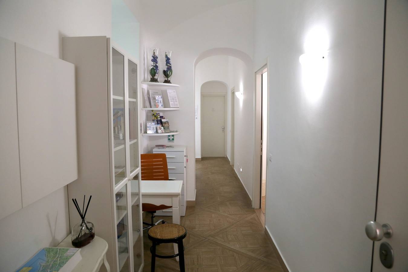 Sorrentina Guest House - Junior Suite 1 con Balcone e Wi-Fi in Spiaggia pubblica di Sorrento, Sorrento